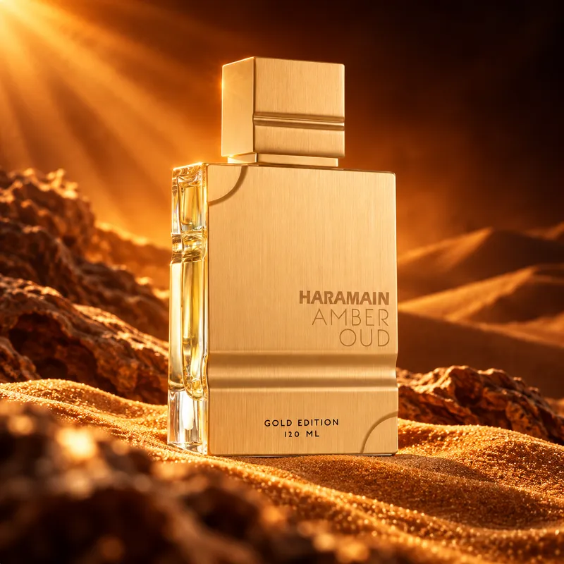 Amber Oud Gold Edition de Al Haramain sobre material natural, con luz cálida